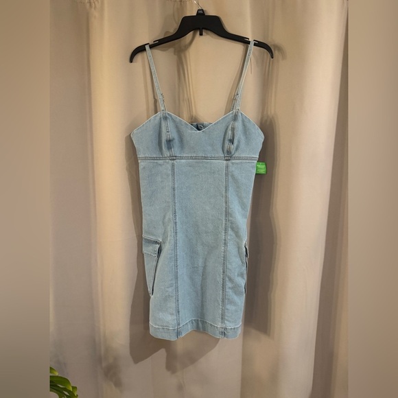 Women’s NWT Tinsel Town Light Blue Denim Dress - Picture 1 of 7